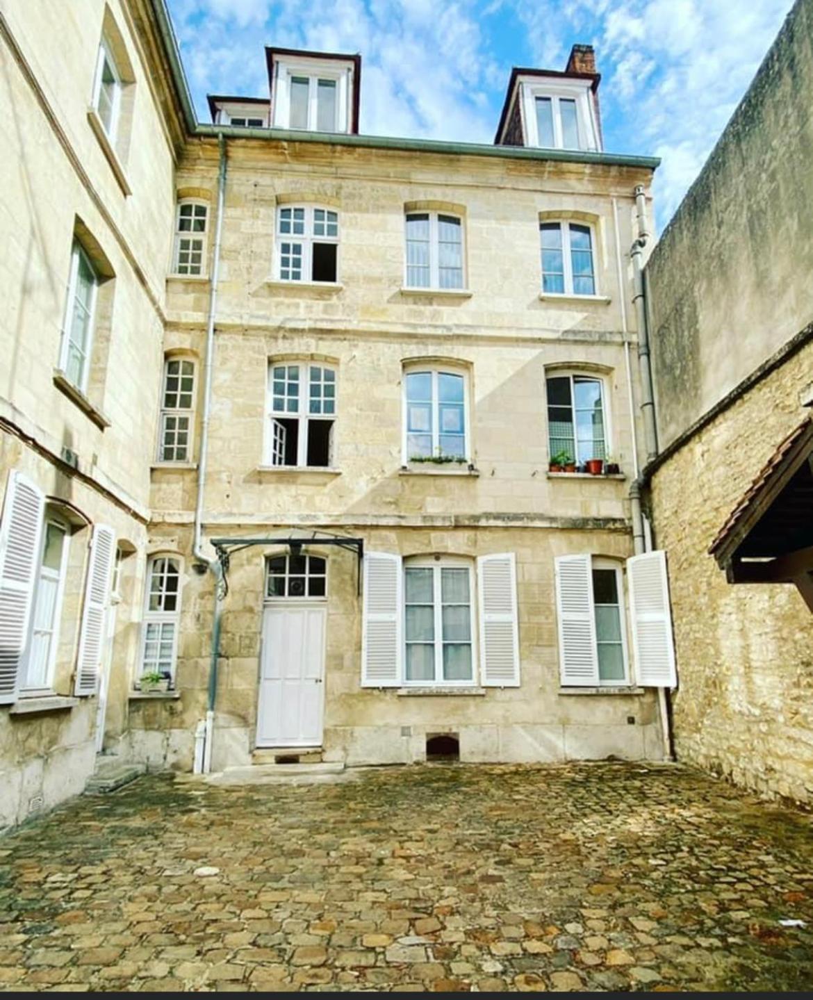 Le Relais D'Eugenie En Hyper Centre-Ville Compiègne Екстериор снимка